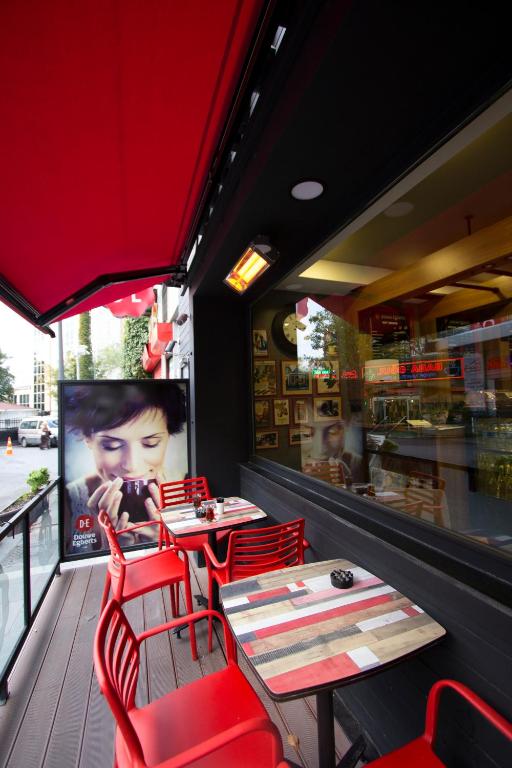 هتل آوانتگارد تکسیم